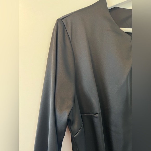 Aaron and amber black satin dress. - Picture 8 of 9